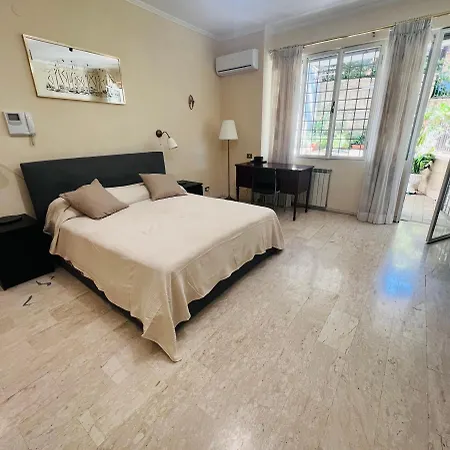 Smeralda Fleming * Řím